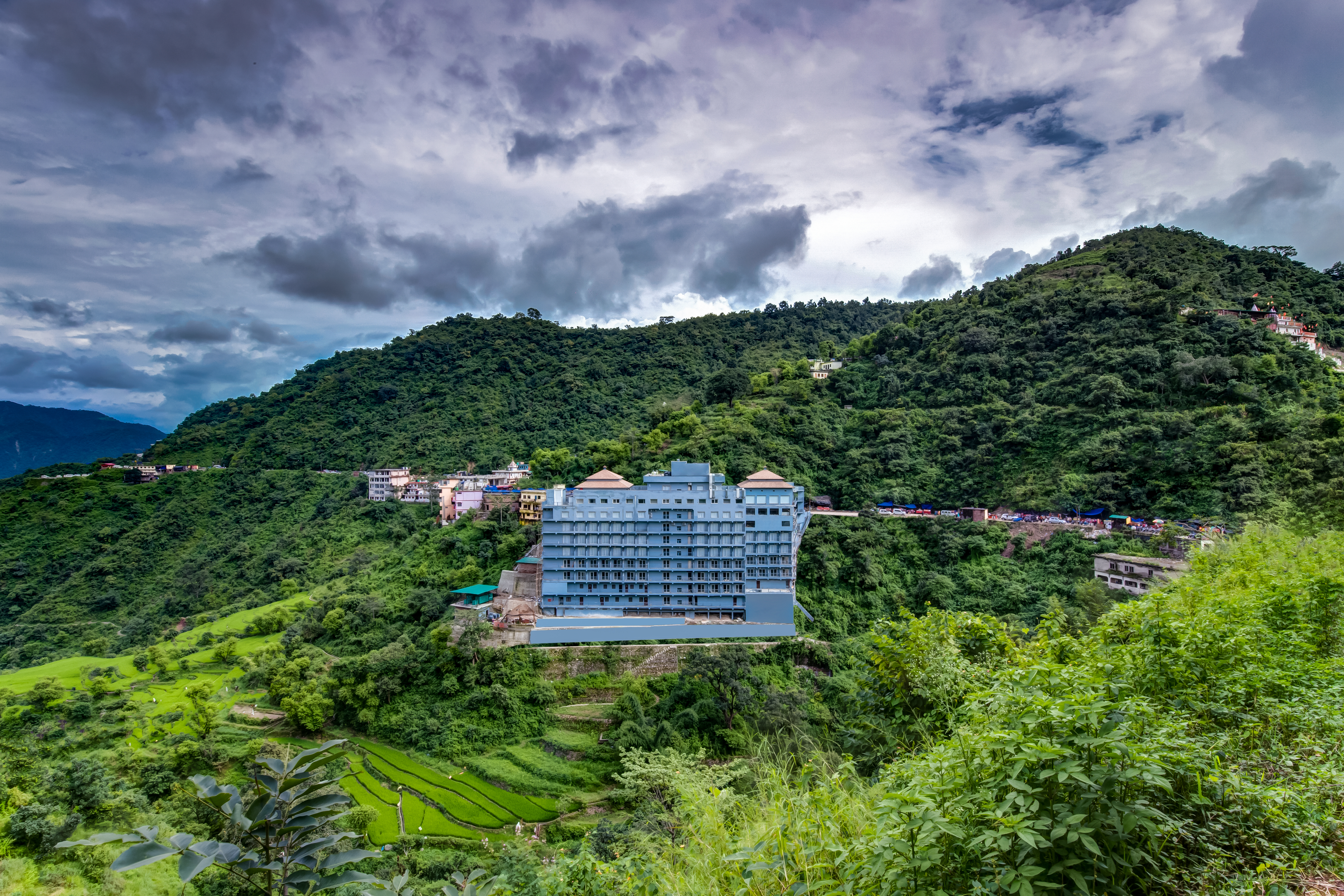 Red Fox Hotel, Neelkath